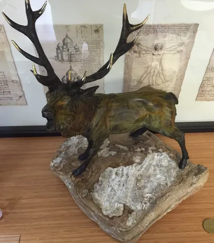 ALEXANDER DAVİDOV — “Reed Deer” "Reed Deer" eseri ALEXANDER DAVİDOV tarafından Heykel tekniği ile yapılmıştır.