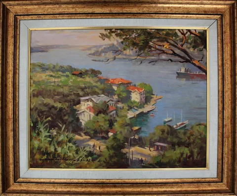 "Mihrabat Korusundan Körfez" eseri AYHAN TÜRKER tarafından 2008 yılında 40x50 cm ölçülerinde Tuval üzeri yağlı boya tekniği ile yapılmıştır.