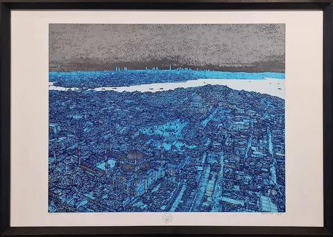 "İstanbul Mavi Şiir ve Kuşlar (E)" eseri DEVRİM ERBİL tarafından 2023 yılında 70x100 cm ölçülerinde Serigrafi tekniği ile yapılmıştır.