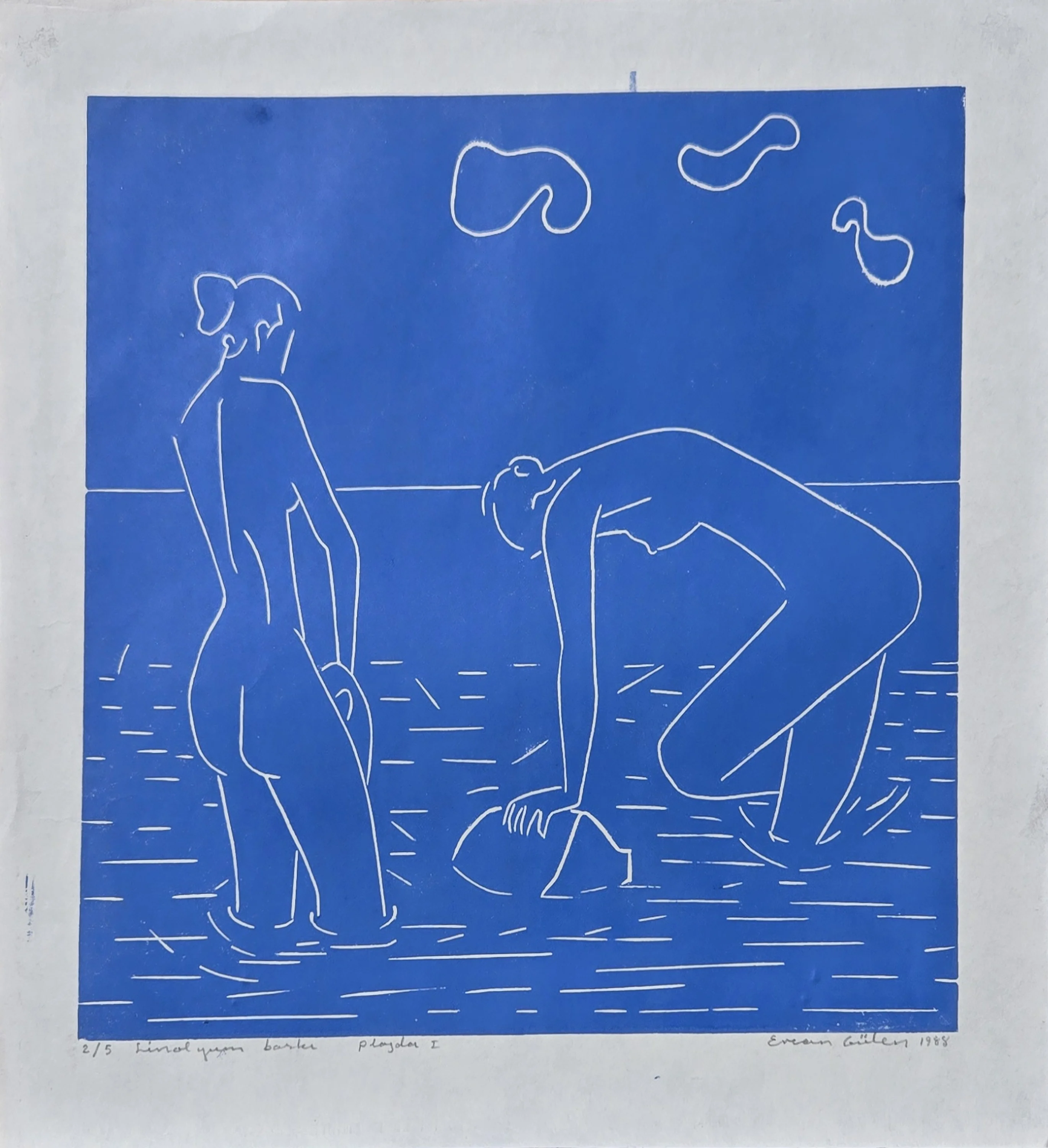 "Plajda 1" eseri ERCAN GÜLEN tarafından 1988 yılında 37x36 cm ölçülerinde Linolyum Baskı tekniği ile yapılmıştır.