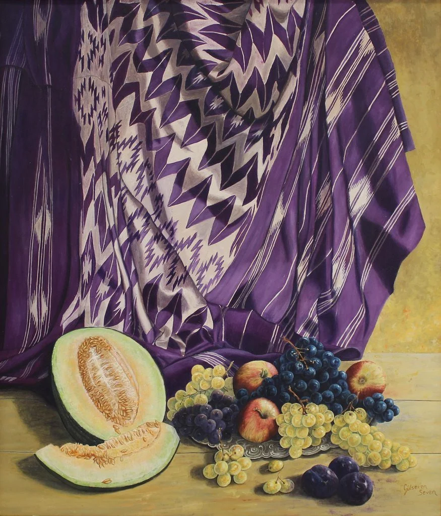 "Kavunlu Mor Örtülü" eseri GÜLSEREN SEVEN tarafından 70x60 cm ölçülerinde Tuval üzeri yağlı boya tekniği ile yapılmıştır.