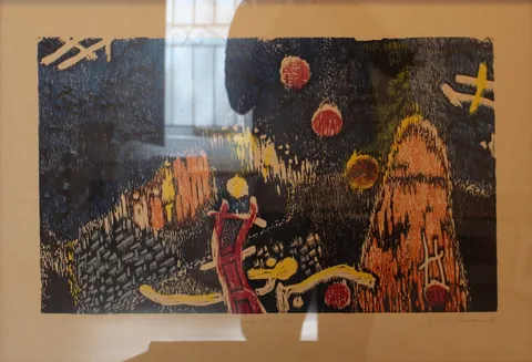 HASAN KIRAN — “İsimsiz”, 1996 "İsimsiz" eseri HASAN KIRAN tarafından 1996 yılında 38x58 cm ölçülerinde Ağaç Baskı tekniği ile yapılmıştır.