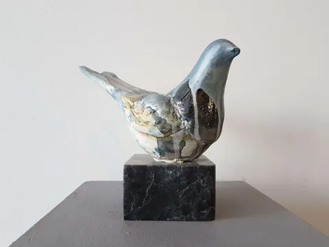 MİNE POYRAZ — “İsimsiz”, 2017 "İsimsiz" eseri MİNE POYRAZ tarafından 2017 yılında 20x27x13 cm ölçülerinde Seramik tekniği ile yapılmıştır.