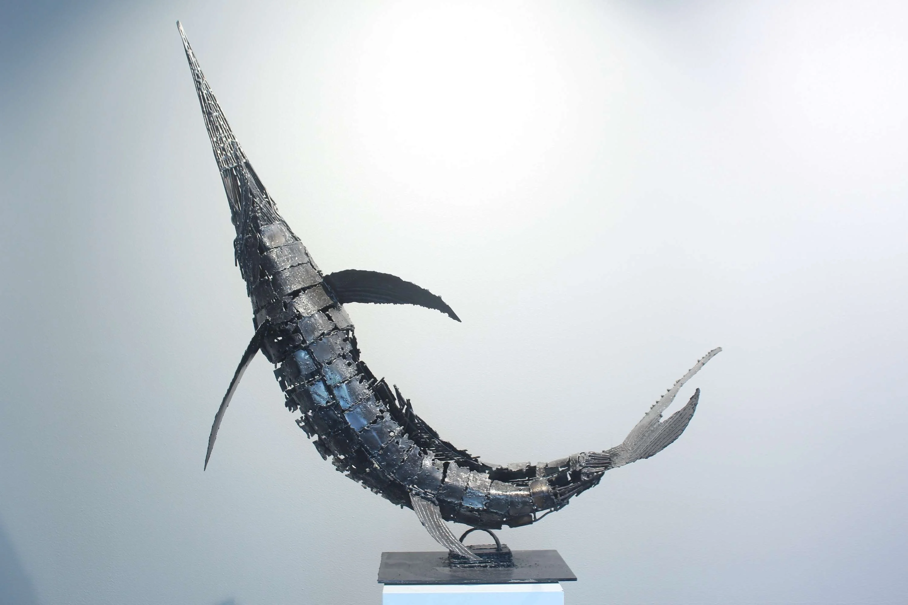 "Kılıç balığı" eseri MURAT YILDIRIMÇAKAR tarafından 2017 yılında 138x120x58 cm ölçülerinde Metal tekniği ile yapılmıştır.