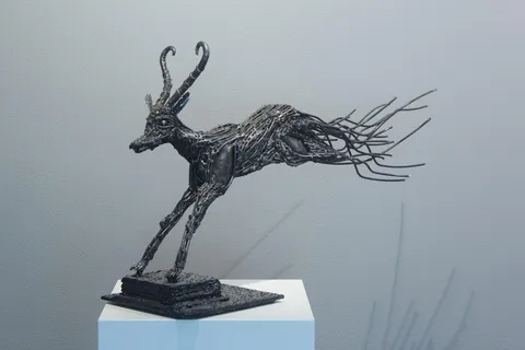 MURAT YILDIRIMÇAKAR — “Antilop”, 2017 "Antilop" eseri MURAT YILDIRIMÇAKAR tarafından 2017 yılında 76x44x20 cm ölçülerinde Metal tekniği ile yapılmıştır.