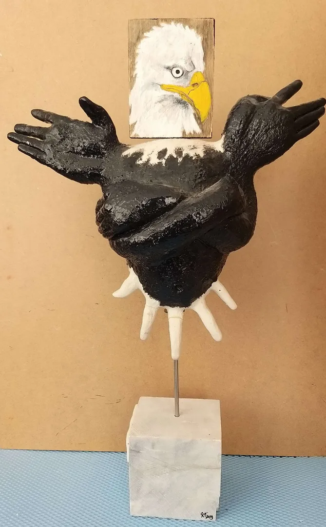 "Kartaldonu" eseri ONUR ÖZTEPE tarafından 2013 yılında 65x40x17 cm ölçülerinde Seramik tekniği ile yapılmıştır.