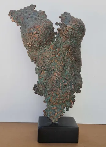 ÖZER AKTAŞ — “Tors”, 2021 "Tors" eseri ÖZER AKTAŞ tarafından 2021 yılında 47x29x18 cm ölçülerinde Metal heykel tekniği ile yapılmıştır.