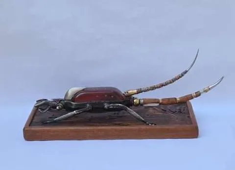 "Danaburnu" eseri SERKAN ERKOÇ tarafından 2026 yılında 20x41x18 cm ölçülerinde Ahşap-Metal Heykel tekniği ile yapılmıştır.