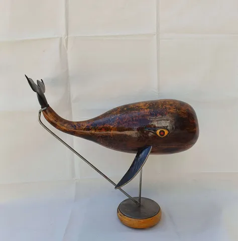 "İsimsiz" eseri SERKAN ERKOÇ tarafından 2023 yılında 41x47x24 cm ölçülerinde Ahşap - Metal tekniği ile yapılmıştır.