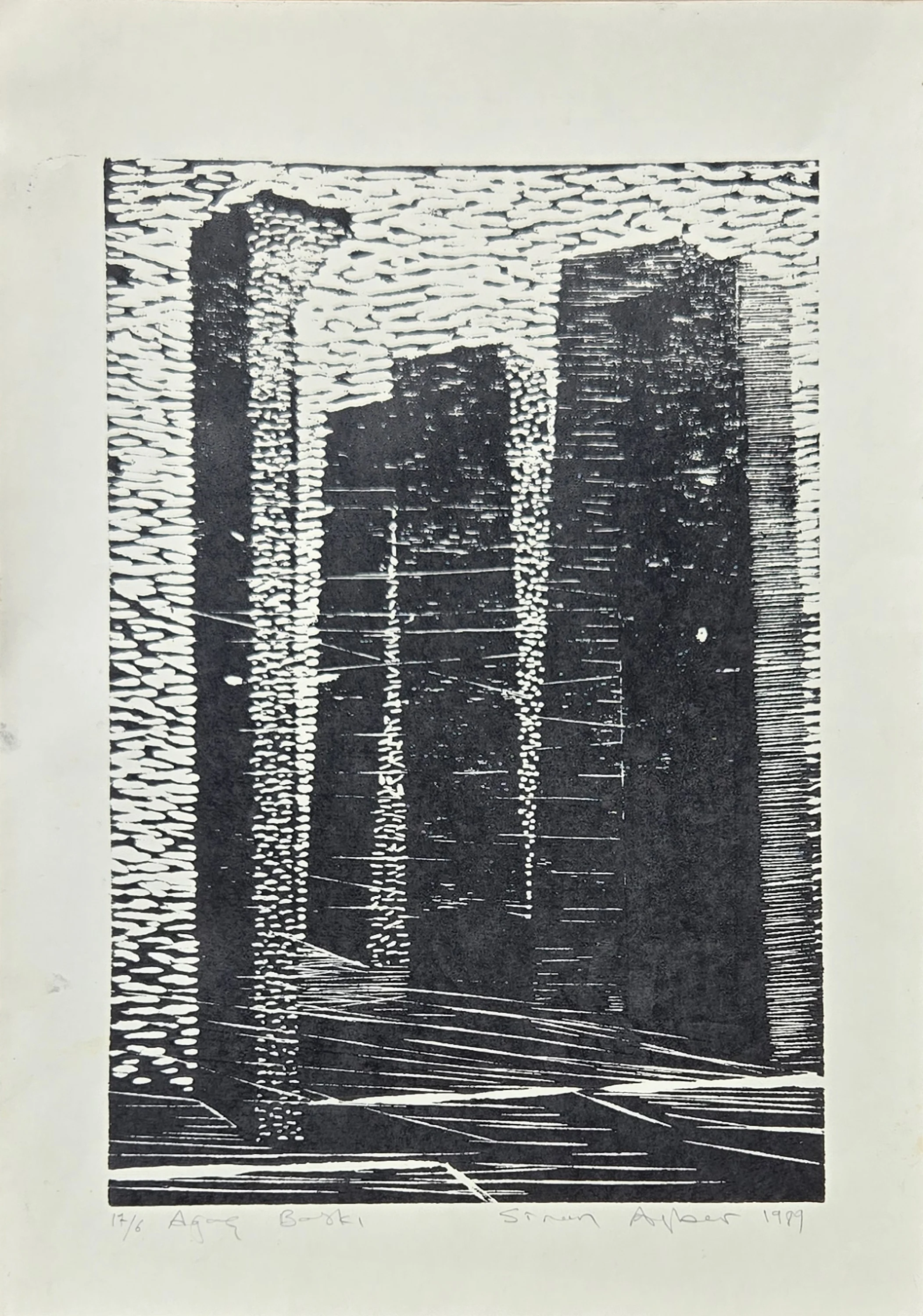 "Ahlat Mezar Taşları" eseri SİNAN AYBER tarafından 1989 yılında 50x70 cm ölçülerinde Ağaç Baskı tekniği ile yapılmıştır.