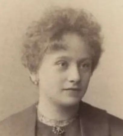 MİHRİ MÜŞFİK HANIM
