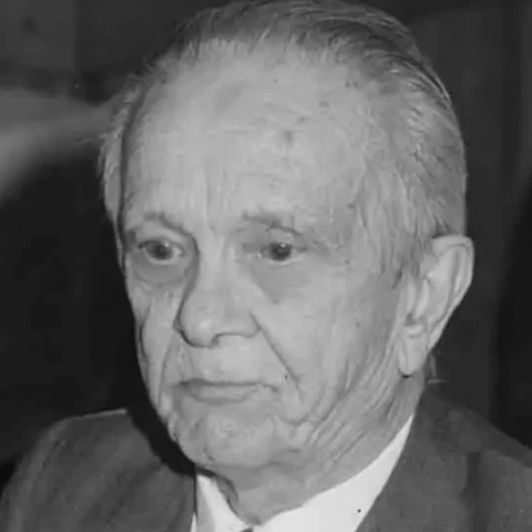 NÜZHET İSLİMYELİ