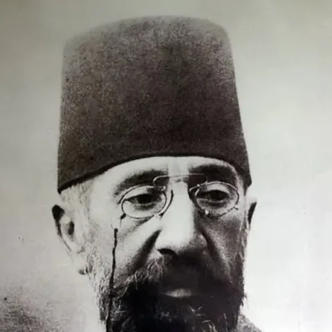 OSMAN HAMDİ BEY