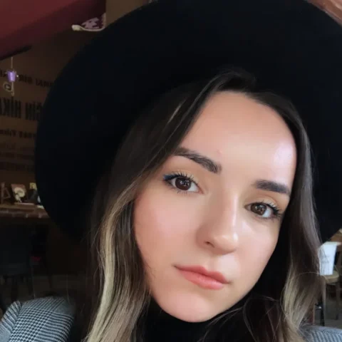 İREM KOÇAN