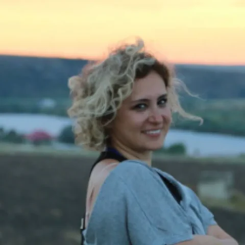 MİHRİBAN MİRAP