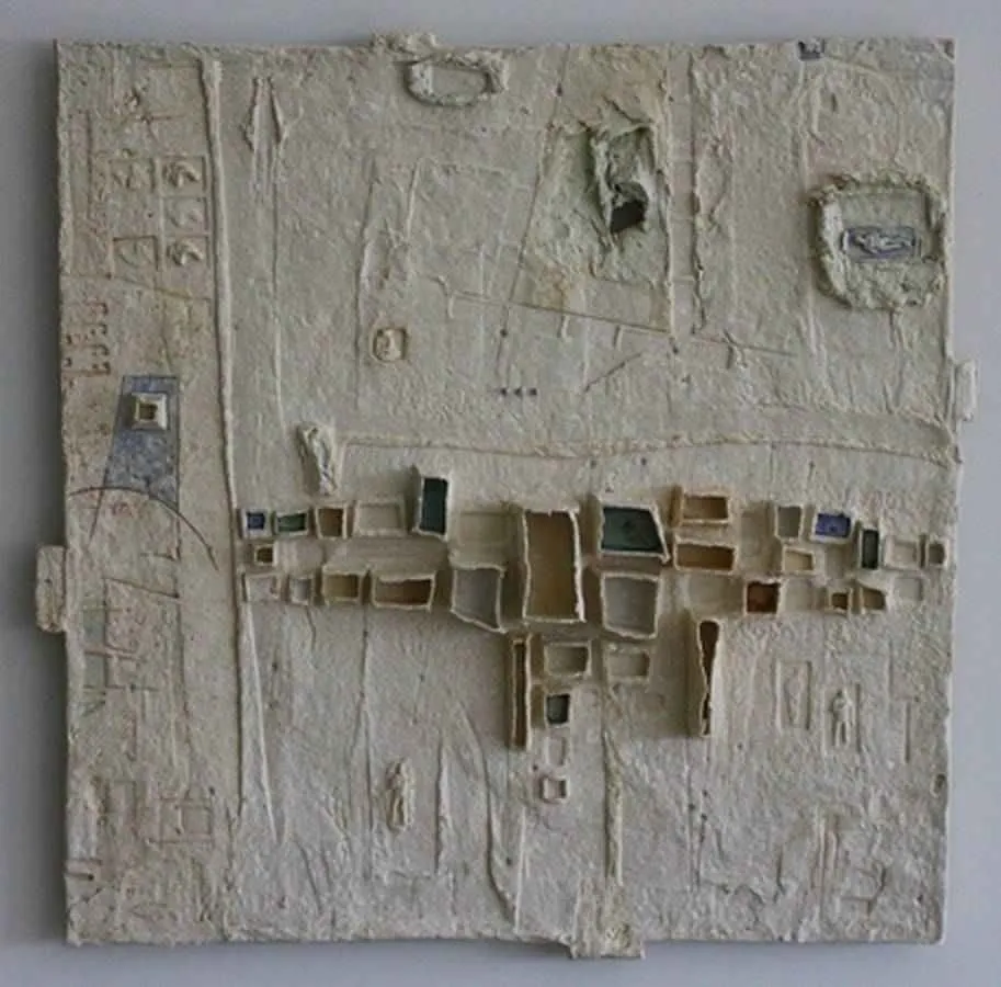 HASAN ŞAHBAZ — “isimsiz”, 2011 "isimsiz" eseri HASAN ŞAHBAZ tarafından 2011 yılında 38x40 cm ölçülerinde Seramik tekniği ile yapılmıştır.