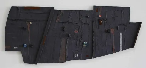 HASAN ŞAHBAZ — “isimsiz”, 2011 "isimsiz" eseri HASAN ŞAHBAZ tarafından 2011 yılında 34x80 cm ölçülerinde Seramik tekniği ile yapılmıştır.