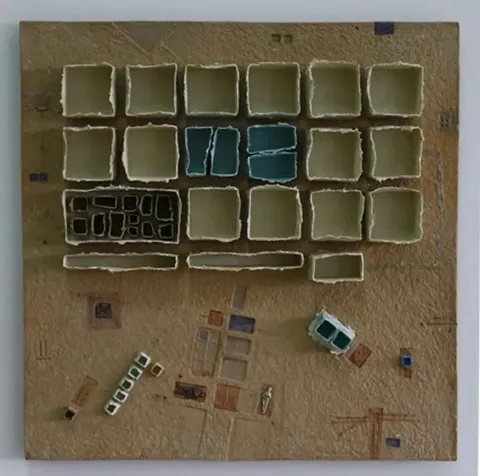 HASAN ŞAHBAZ — “isimsiz”, 2011 "isimsiz" eseri HASAN ŞAHBAZ tarafından 2011 yılında 40x40 cm ölçülerinde Seramik tekniği ile yapılmıştır.