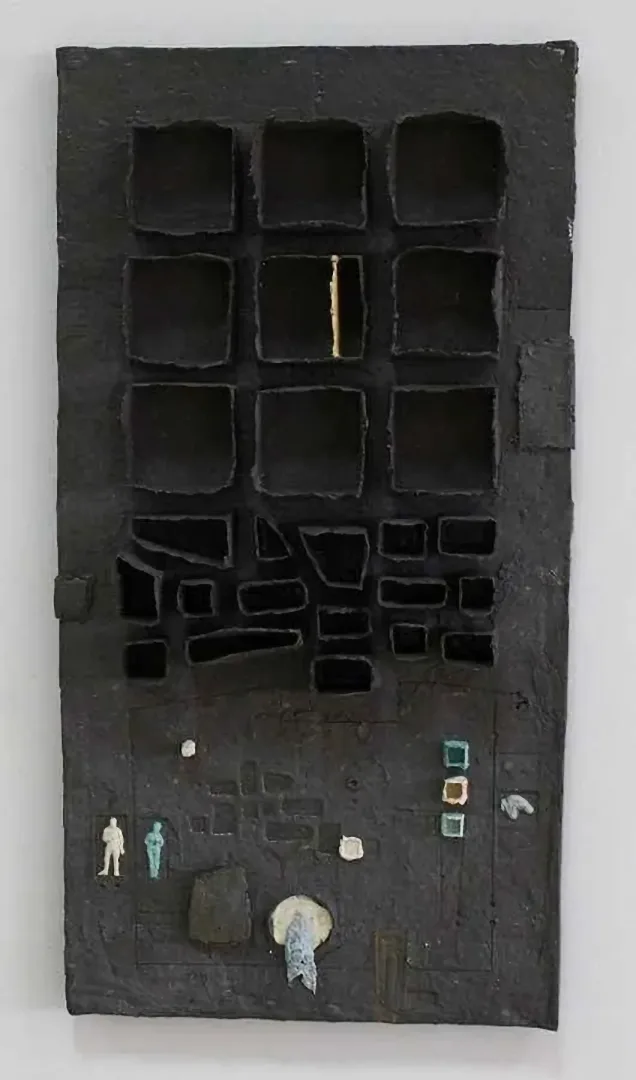 "isimsiz" eseri HASAN ŞAHBAZ tarafından 2011 yılında 43x23 cm ölçülerinde Seramik tekniği ile yapılmıştır.