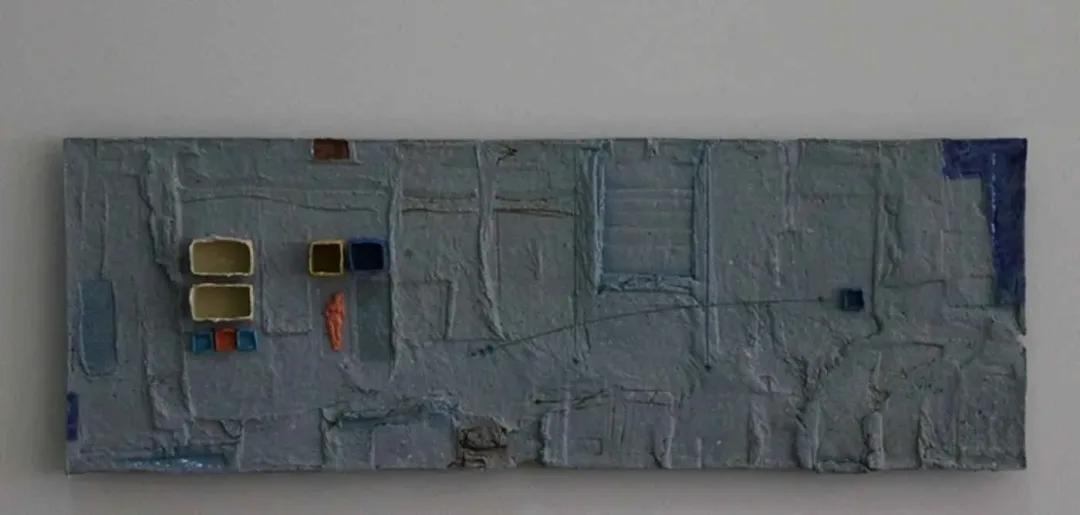 HASAN ŞAHBAZ — “isimsiz”, 2011 "isimsiz" eseri HASAN ŞAHBAZ tarafından 2011 yılında 15x42 cm ölçülerinde Seramik tekniği ile yapılmıştır.