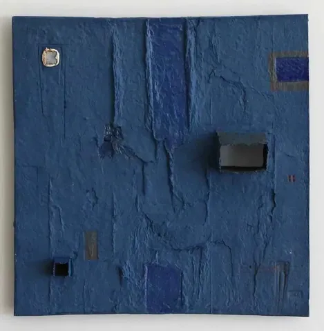 HASAN ŞAHBAZ — “isimsiz”, 2011 "isimsiz" eseri HASAN ŞAHBAZ tarafından 2011 yılında 28x28 cm ölçülerinde Seramik tekniği ile yapılmıştır.