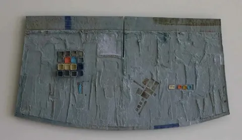 HASAN ŞAHBAZ — “isimsiz”, 2011 "isimsiz" eseri HASAN ŞAHBAZ tarafından 2011 yılında 28x53 cm ölçülerinde Seramik tekniği ile yapılmıştır.