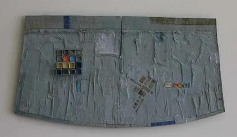 HASAN ŞAHBAZ — “isimsiz”, 2011 "isimsiz" eseri HASAN ŞAHBAZ tarafından 2011 yılında 28x53 cm ölçülerinde Seramik tekniği ile yapılmıştır.
