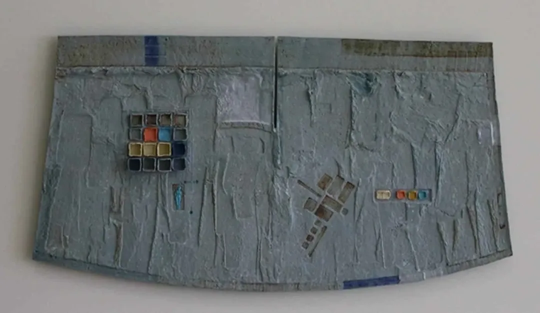 HASAN ŞAHBAZ — “isimsiz”, 2011 "isimsiz" eseri HASAN ŞAHBAZ tarafından 2011 yılında 28x53 cm ölçülerinde Seramik tekniği ile yapılmıştır.