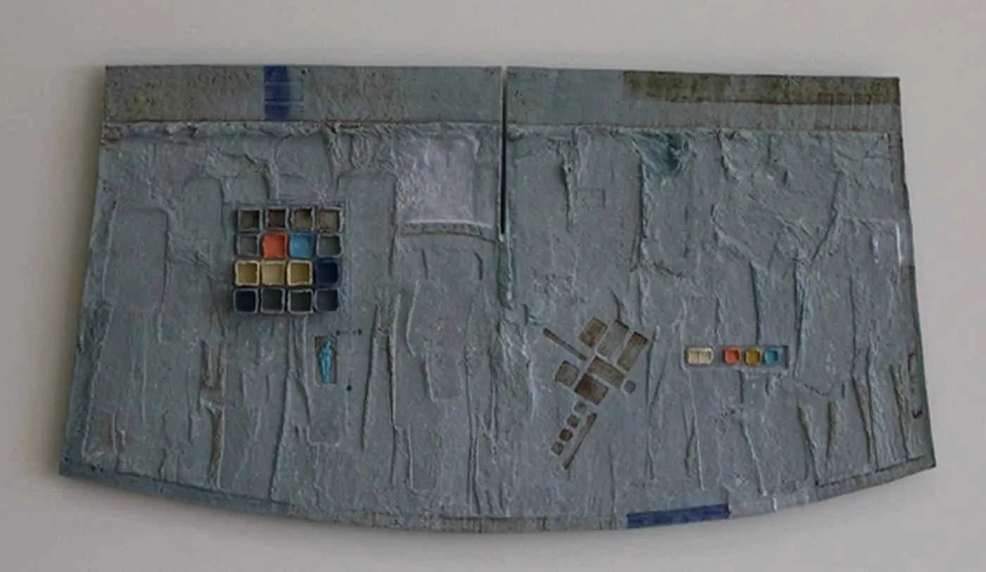 "isimsiz" eseri HASAN ŞAHBAZ tarafından 2011 yılında 28x53 cm ölçülerinde Seramik tekniği ile yapılmıştır.