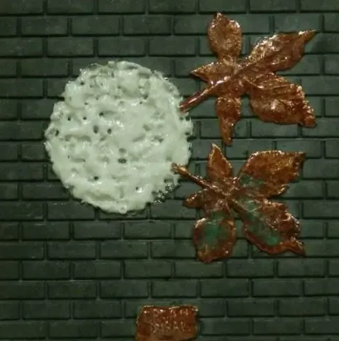 "isimsiz" eseri ERCAN DURAL tarafından 20x20 cm ölçülerinde yapılmıştır.