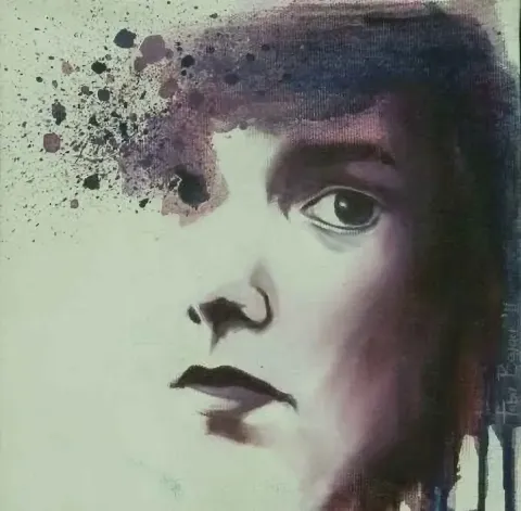 AYŞE TUBA BOYACI — “isimsiz” "isimsiz" eseri AYŞE TUBA BOYACI tarafından 20x20 cm ölçülerinde yapılmıştır.