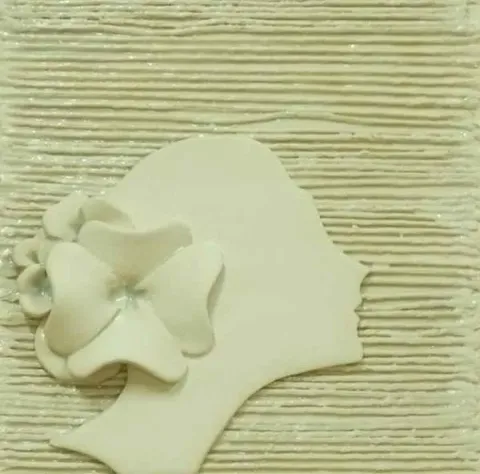 BETÜL DEMİR — “isimsiz” "isimsiz" eseri BETÜL DEMİR tarafından 20x20 cm ölçülerinde yapılmıştır.