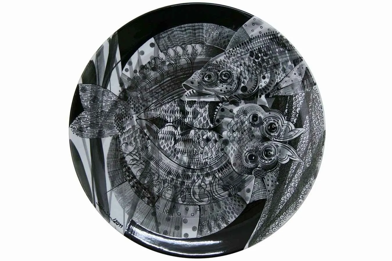 "isimsiz" eseri SEMİH KAPLAN tarafından 2011 yılında 51x51 cm ölçülerinde Çini duvar tabağı tekniği ile yapılmıştır.
