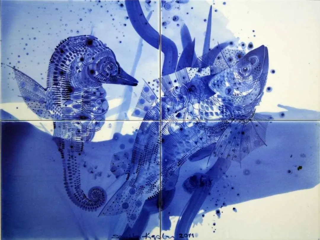 "isimsiz" eseri SEMİH KAPLAN tarafından 2011 yılında 50x66 cm ölçülerinde Çini Pano tekniği ile yapılmıştır.