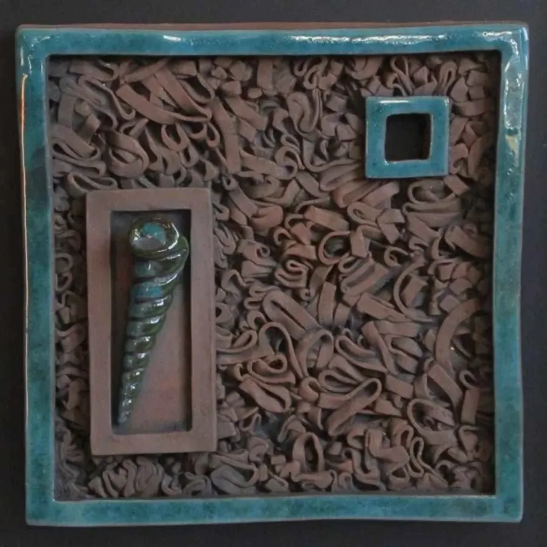 "isimsiz" eseri EKİN YÜKSEL tarafından 20x20 cm ölçülerinde yapılmıştır.