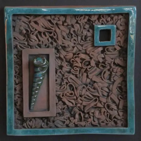 EKİN YÜKSEL — “isimsiz” "isimsiz" eseri EKİN YÜKSEL tarafından 20x20 cm ölçülerinde yapılmıştır.