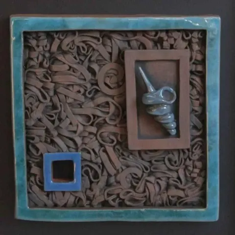 EKİN YÜKSEL — “isimsiz” "isimsiz" eseri EKİN YÜKSEL tarafından 20x20 cm ölçülerinde yapılmıştır.