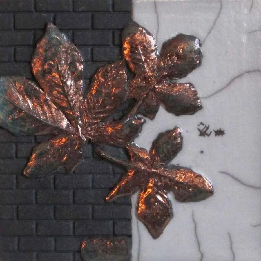 "isimsiz" eseri ERCAN DURAL tarafından 20x20 cm ölçülerinde yapılmıştır.