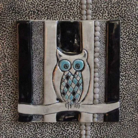 "isimsiz" eseri ÖZGÜR KAPTAN tarafından 20x20 cm ölçülerinde yapılmıştır.