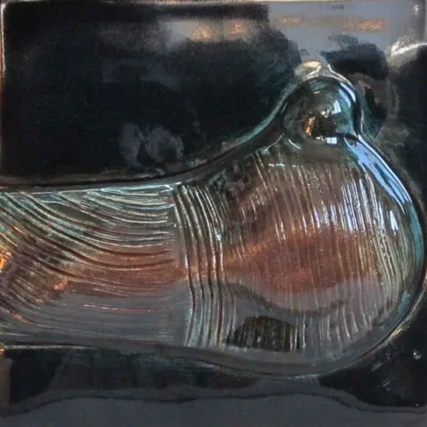 "isimsiz" eseri SELVİ İLHAN tarafından 20x20 cm ölçülerinde yapılmıştır.
