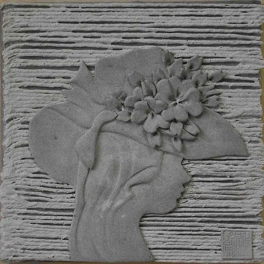 "isimsiz" eseri BETÜL DEMİR tarafından 20x20 cm ölçülerinde yapılmıştır.