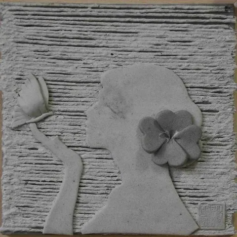 BETÜL DEMİR — “isimsiz” "isimsiz" eseri BETÜL DEMİR tarafından 20x20 cm ölçülerinde yapılmıştır.