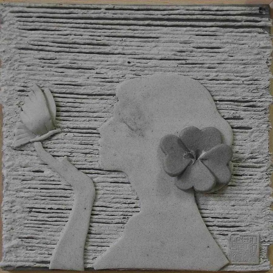yakınlaştır "isimsiz" eseri BETÜL DEMİR tarafından 20x20 cm ölçülerinde yapılmıştır.