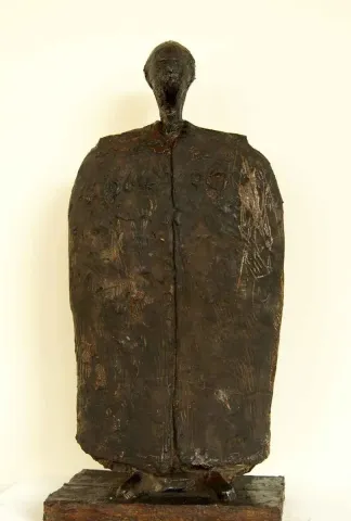 CENGİZ SAVAŞ — “İsimsiz”, 2012 "İsimsiz" eseri CENGİZ SAVAŞ tarafından 2012 yılında 52x25x10 cm ölçülerinde Heykel tekniği ile yapılmıştır.