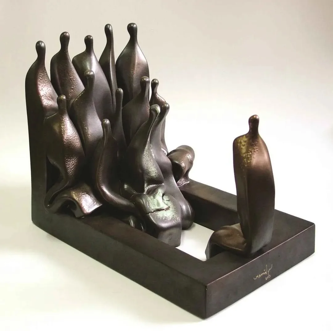 yakınlaştır "Dinlet-içi" eseri KEMAL ULUDAĞ tarafından 2013 yılında 30x40x28 cm ölçülerinde Stoneware 1200°C tekniği ile yapılmıştır.
