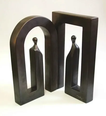 KEMAL ULUDAĞ — “İnanç”, 2013 "İnanç" eseri KEMAL ULUDAĞ tarafından 2013 yılında 37x35x27 cm ölçülerinde Stoneware 1200°C tekniği ile yapılmıştır.