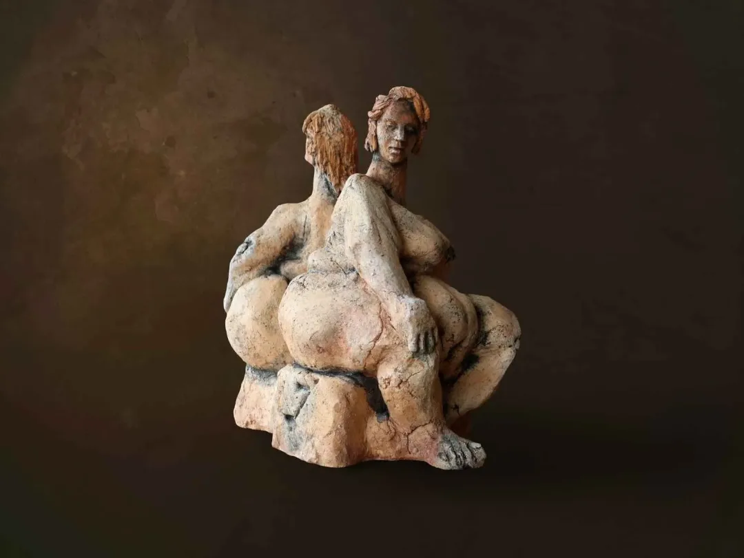 AZİMET KARAMAN — “isimsiz”, 2014 "isimsiz" eseri AZİMET KARAMAN tarafından 2014 yılında 30x30x20 cm ölçülerinde Pişmiş Toprak tekniği ile yapılmıştır.