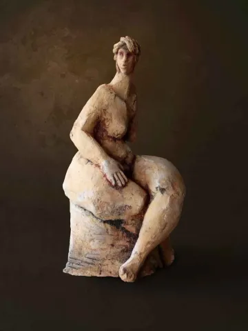"isimsiz" eseri AZİMET KARAMAN tarafından 2014 yılında 31x13x20 cm ölçülerinde Pişmiş Toprak tekniği ile yapılmıştır.