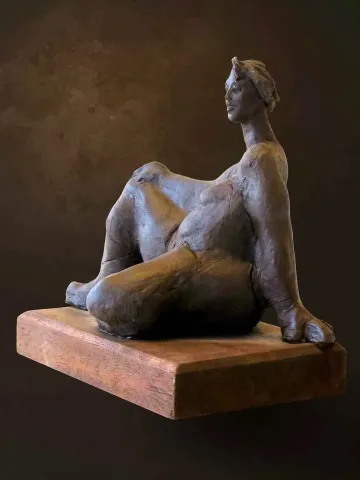 "isimsiz" eseri AZİMET KARAMAN tarafından 2014 yılında 17x11x18 cm ölçülerinde Seramik tekniği ile yapılmıştır.