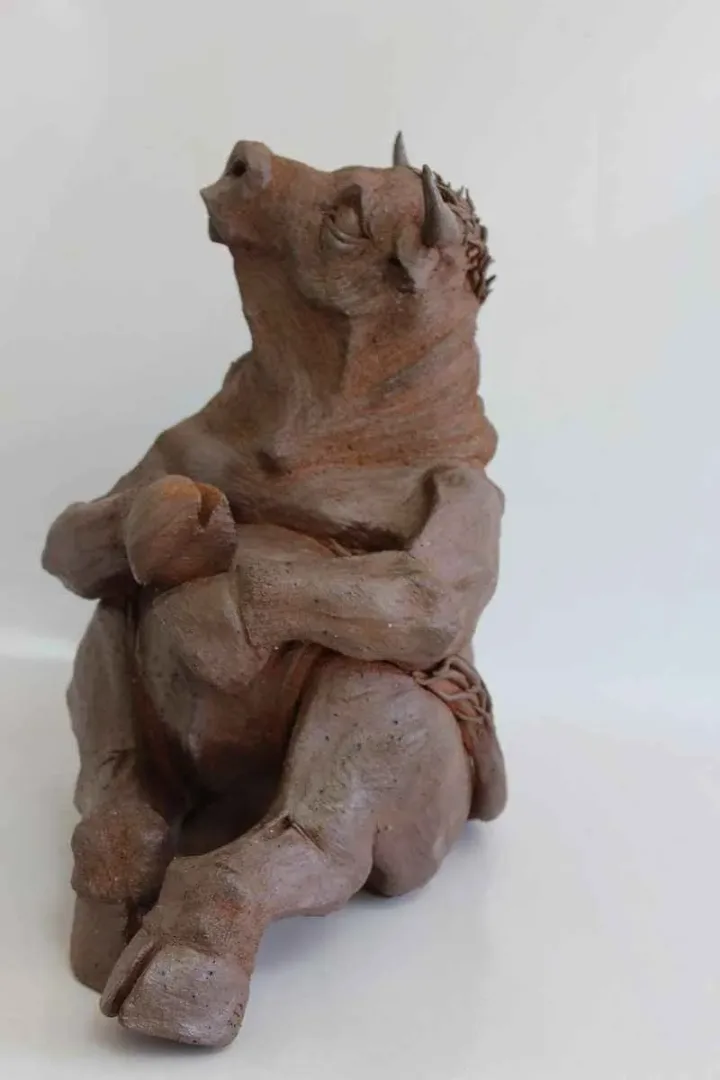 yakınlaştır "Ürkek" eseri BUĞRA ÖZER tarafından 2013 yılında 32x30x18 cm ölçülerinde Seramik tekniği ile yapılmıştır.